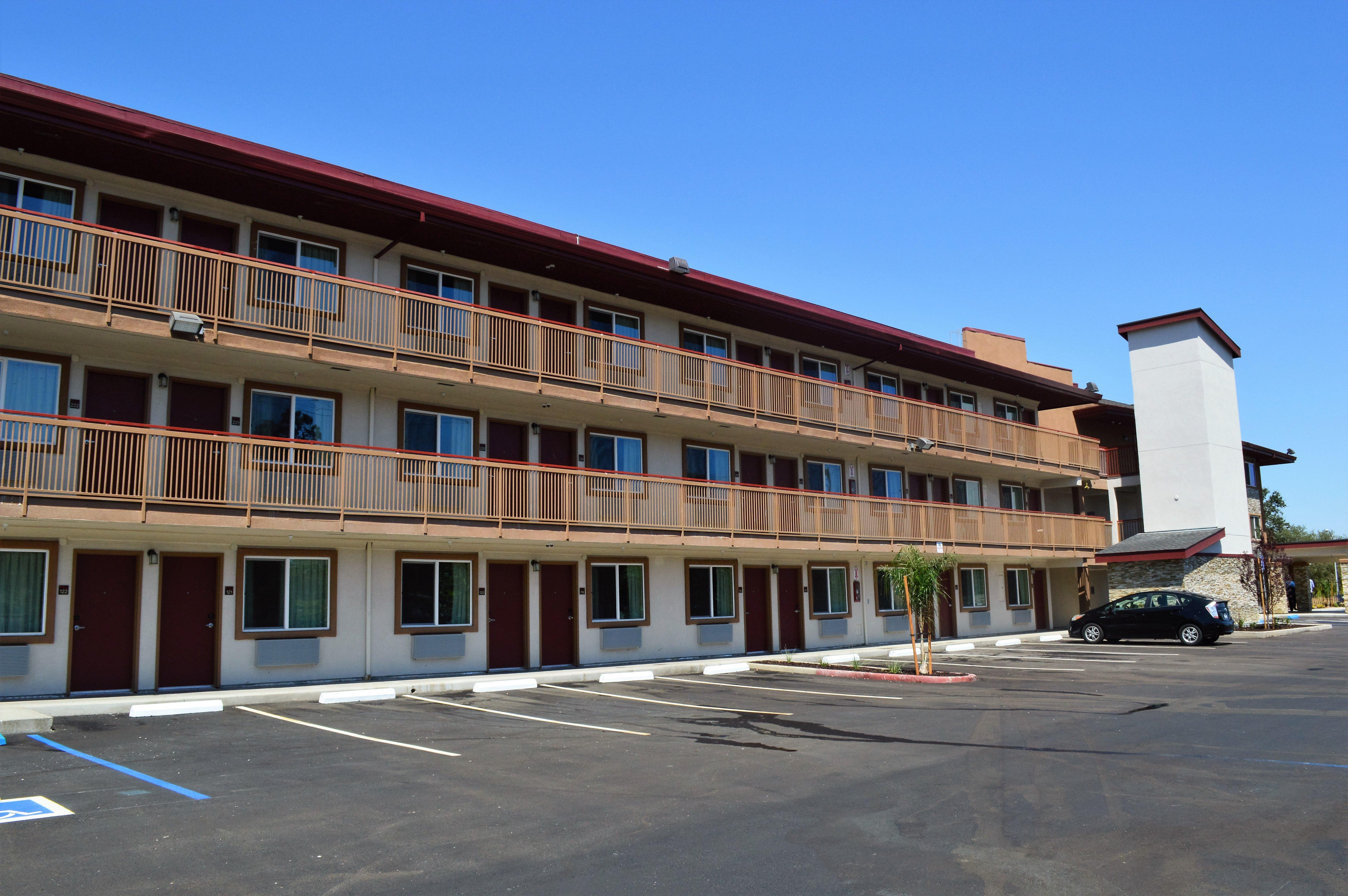 Red Roof Inn & Suites Sacramento North North Highlands Exterior photo
