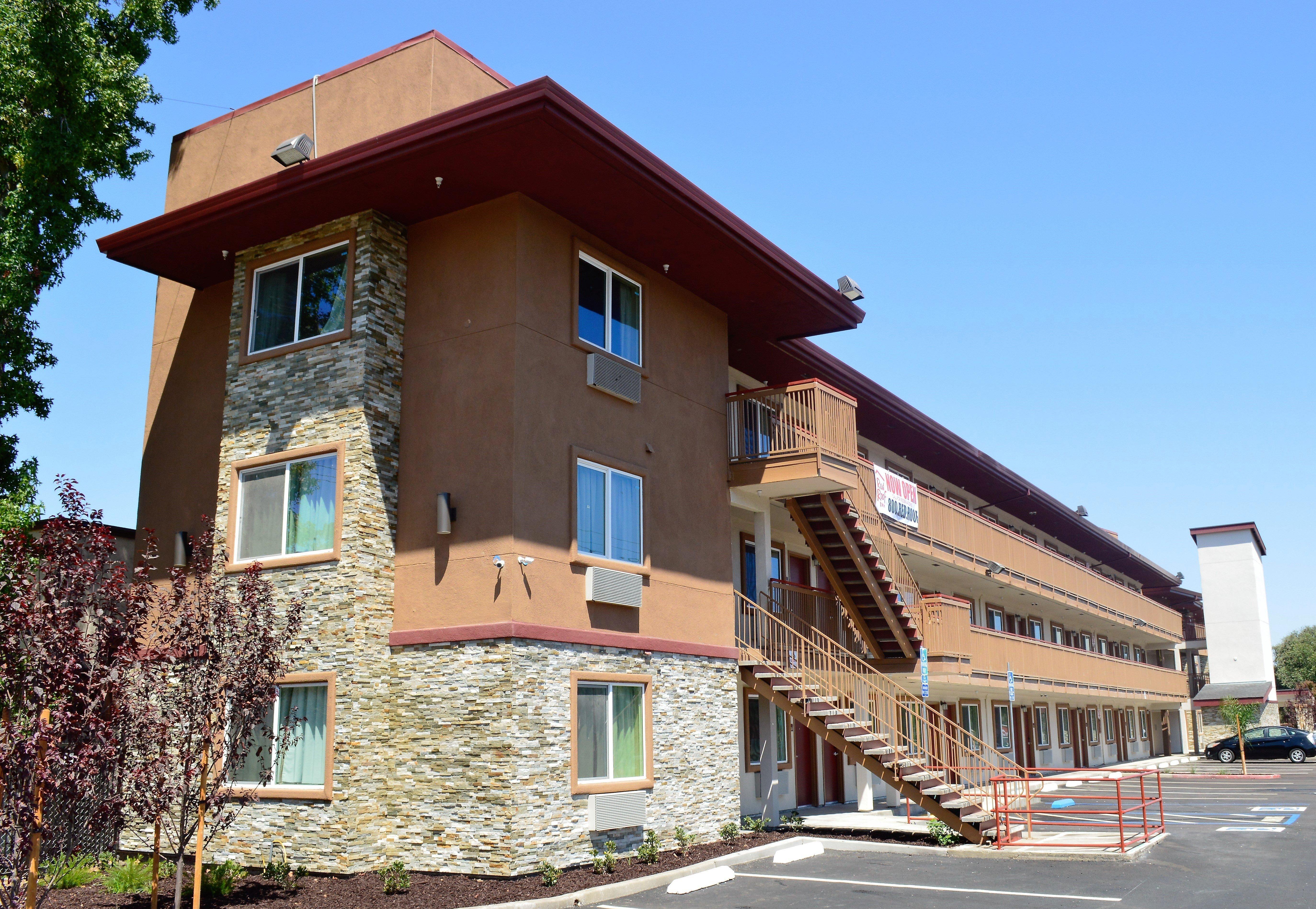 Red Roof Inn & Suites Sacramento North North Highlands Exterior photo